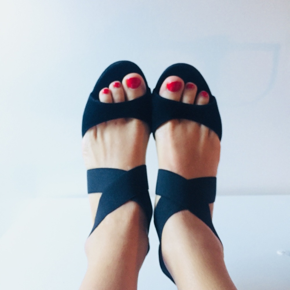 Vero Cucio Heels - Picture 5 of 7